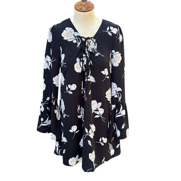 Blu Pepper Women’s Size Small Ruffles Floral Flowers Black Flowy Classic Top - Picture 1 of 11